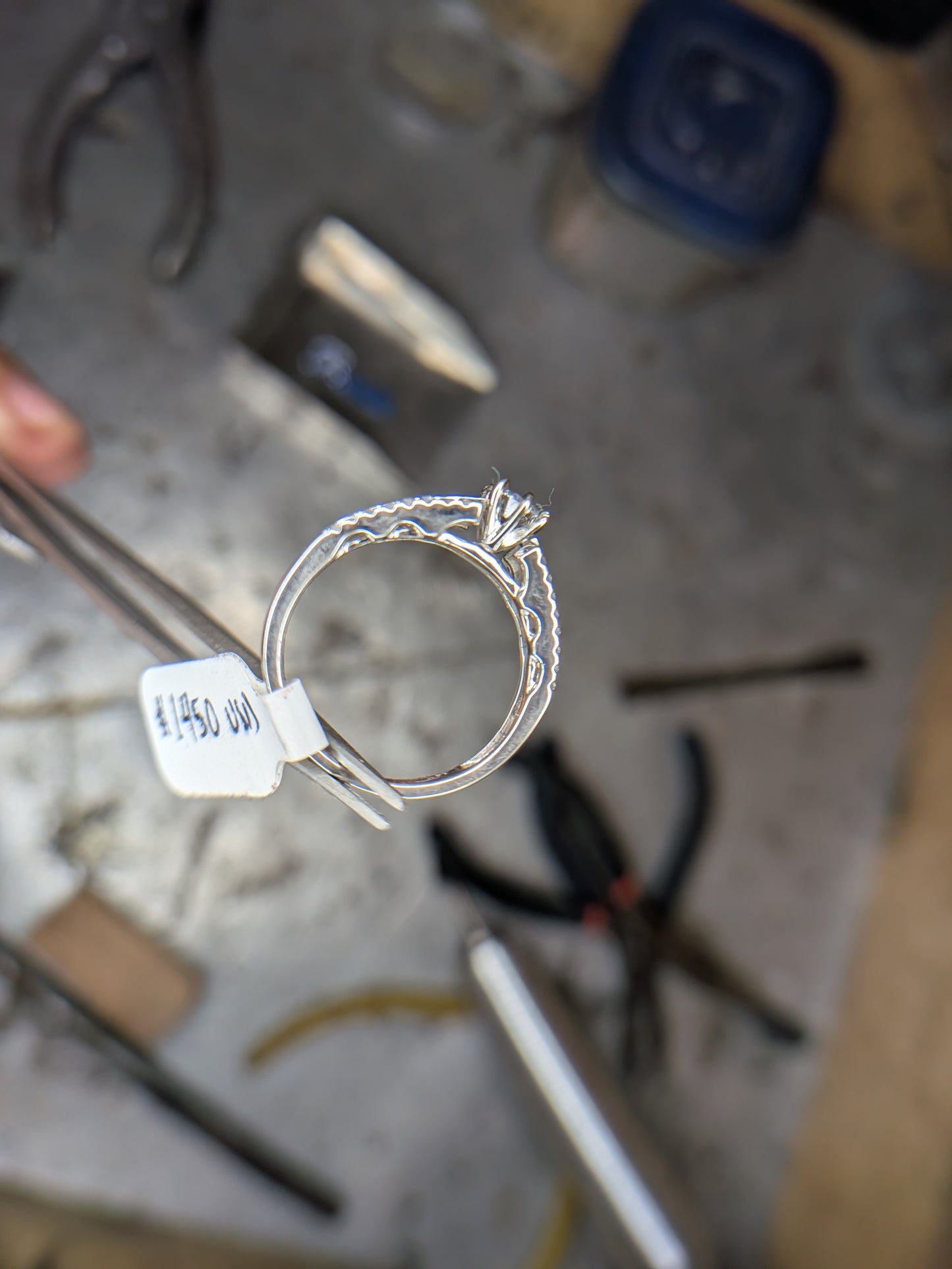 14k White Gold Engagement Ring .69 ct total ( .30 center )