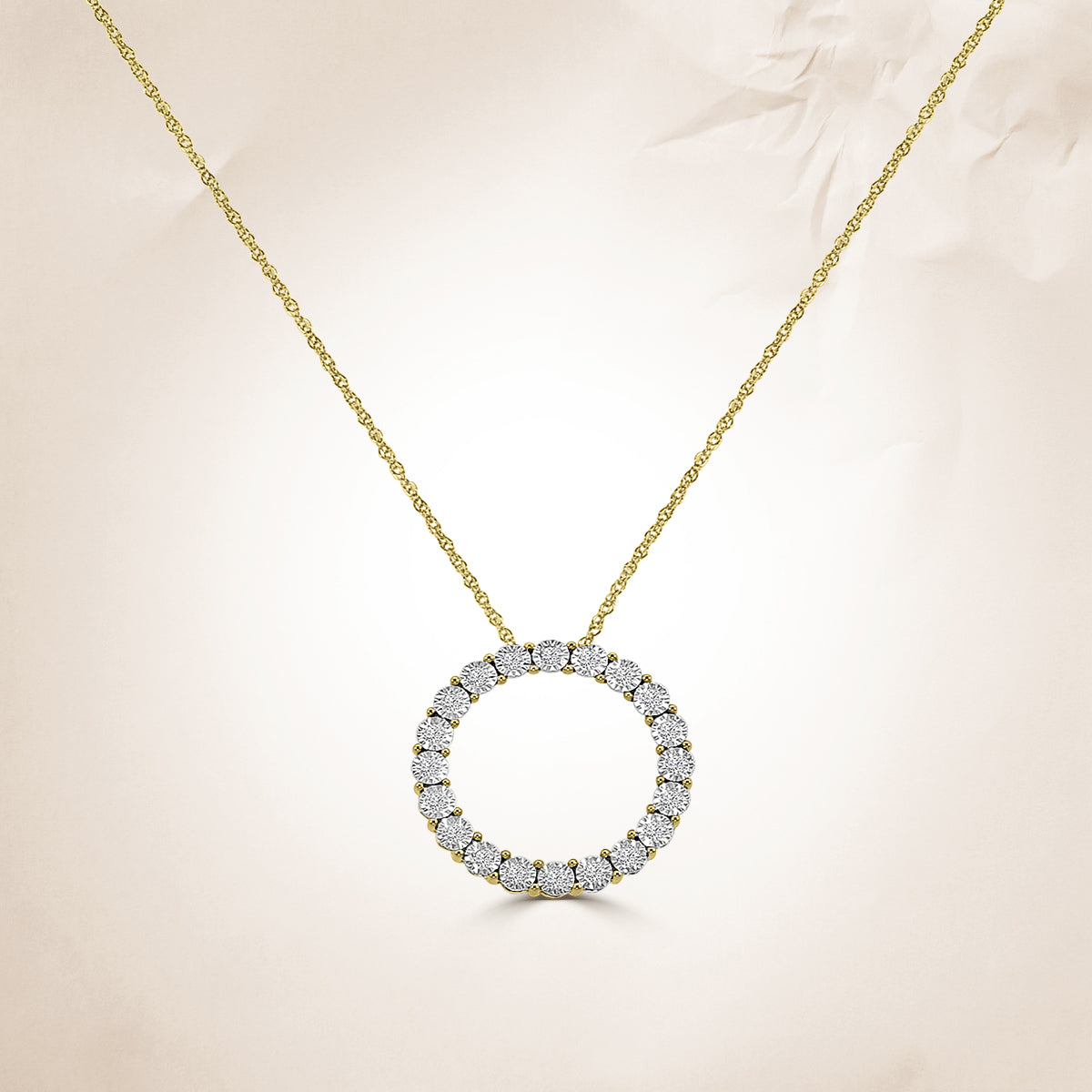 14KY 0.15 Ctw Circle Shaped Diamond Pendant With Chain In Miracle Plate Setting