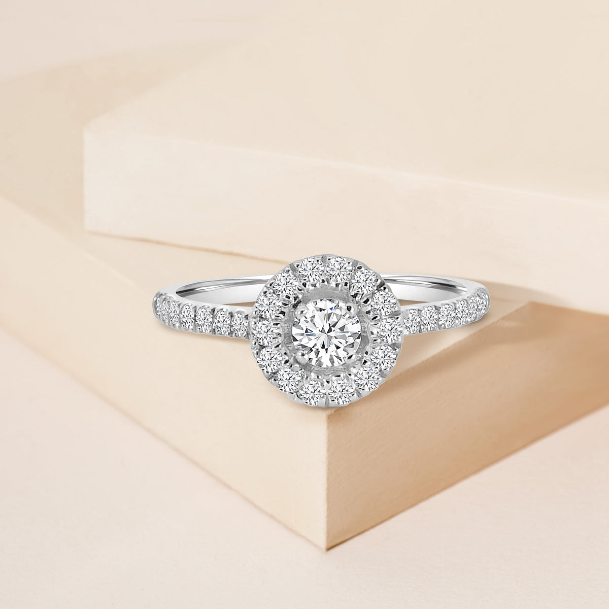 14KW 0.80 Ct Halo Bridal Ring With 0.25 Rd Center
